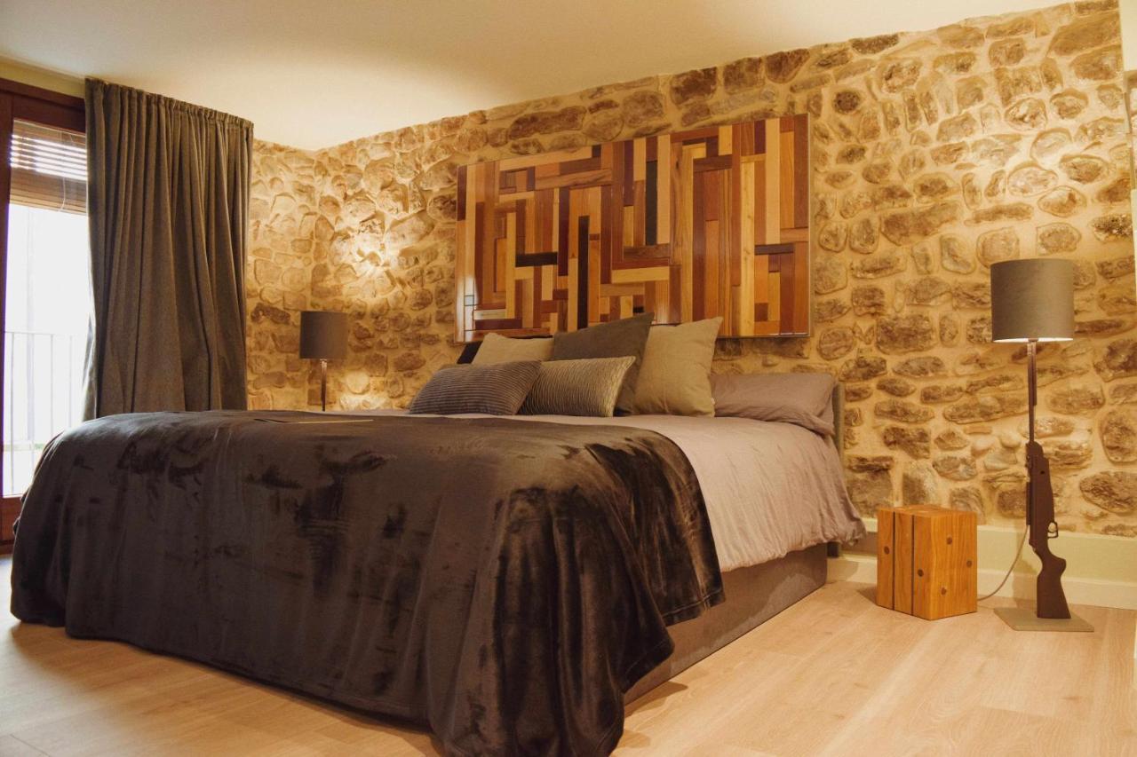 Keldomenech Bed&Art Luxury Apartment For Art Lover Besalú Exterior foto