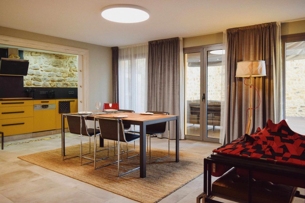 Keldomenech Bed&Art Luxury Apartment For Art Lover Besalú Exterior foto